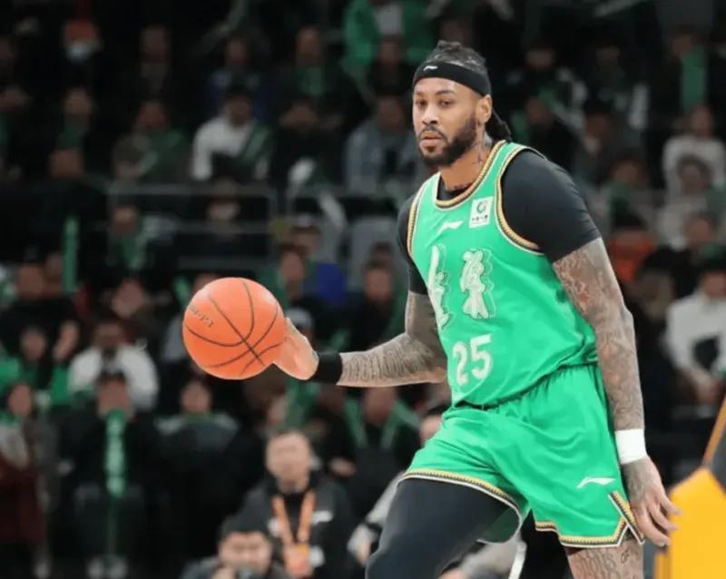 华体会体育官方皇马的赞助商-辽宁虐四川52分！5首发齐爆，2小将轻松虐菜，亨特仍打不明白！